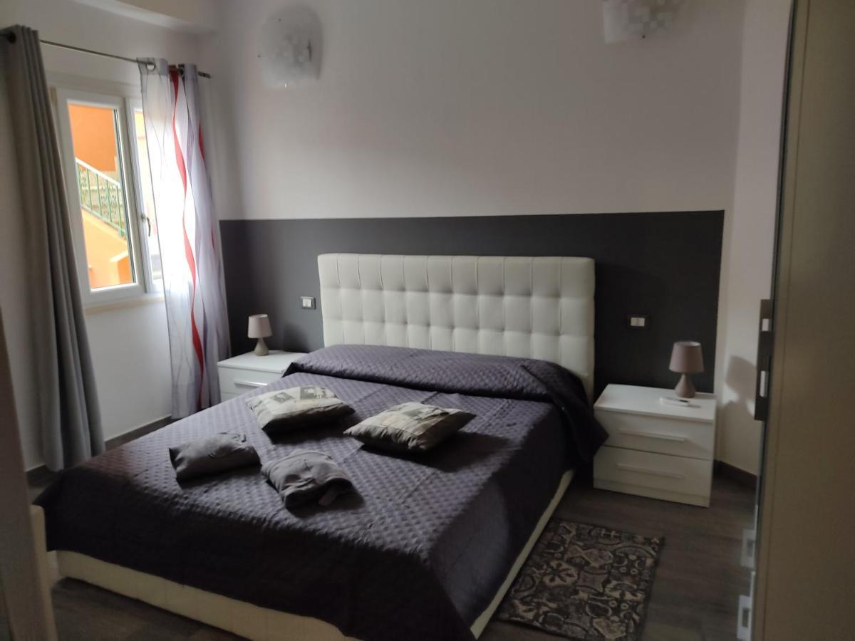 Casa Vacanze - Villa San Pietro ภายนอก รูปภาพ