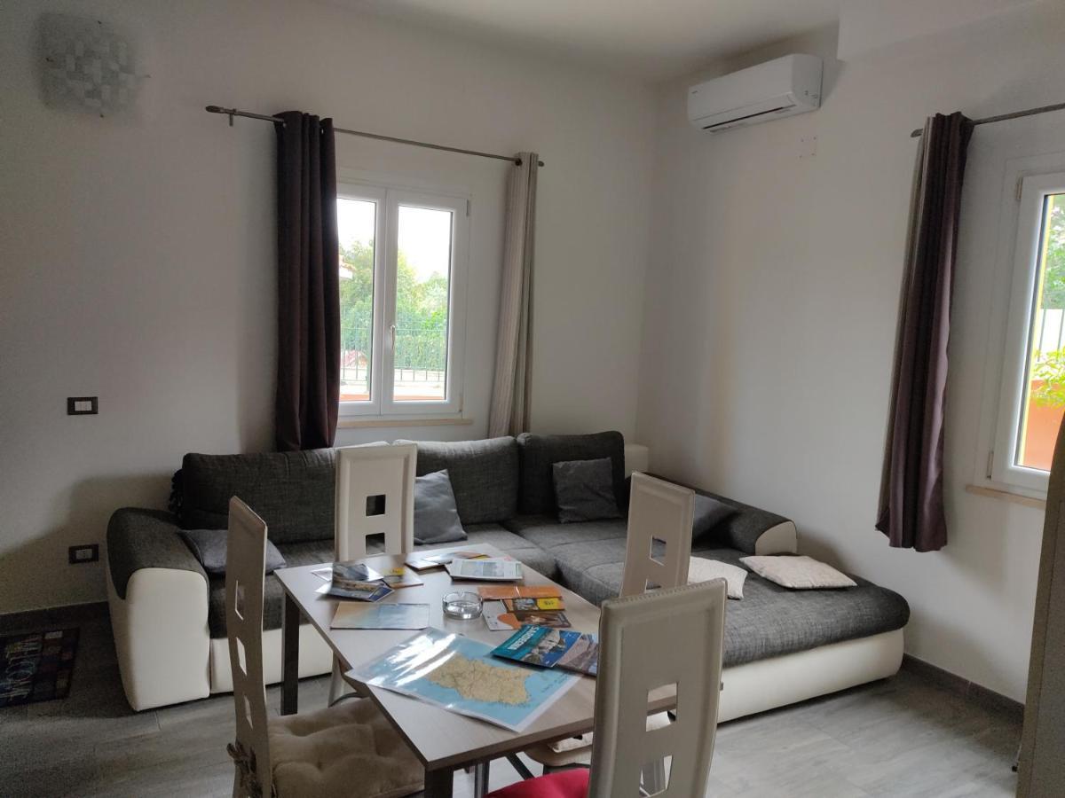 Casa Vacanze - Villa San Pietro ภายนอก รูปภาพ