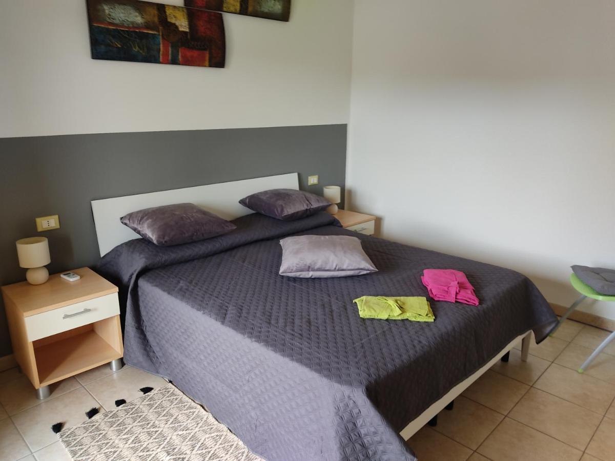 Casa Vacanze - Villa San Pietro ภายนอก รูปภาพ